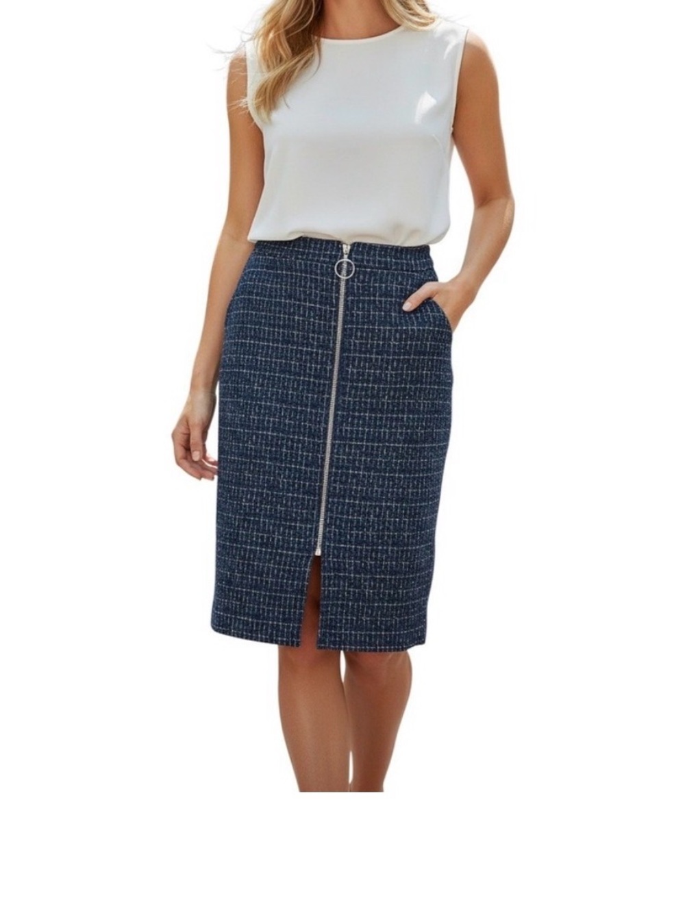 Maeve by Anthropologie navy blue textured grid pencil skirt Size: Small